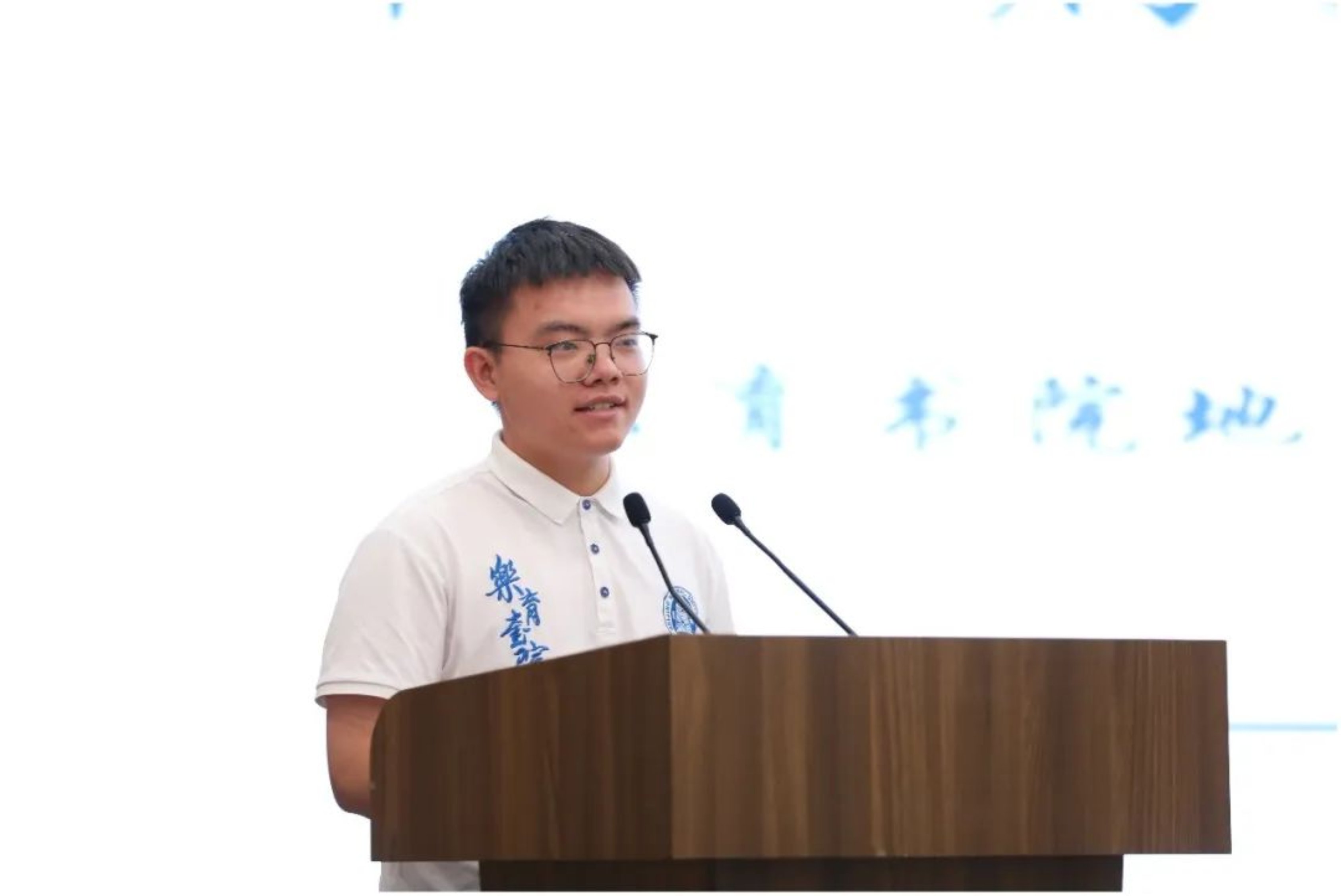 v66体育