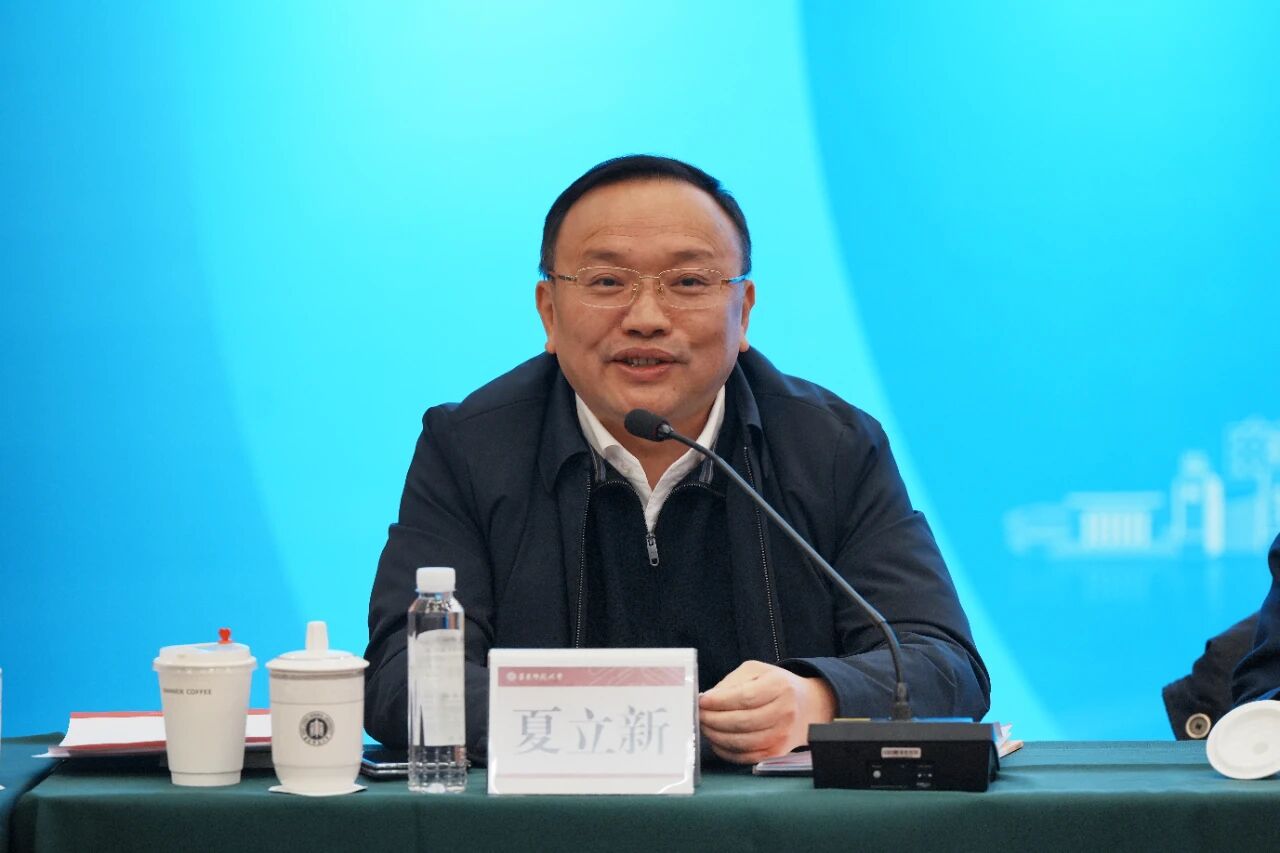3082c8ab247103cc7fb0b7c517506c3d.jpg